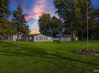 23205 Hollow Ave, Jerseyville, IL 62052