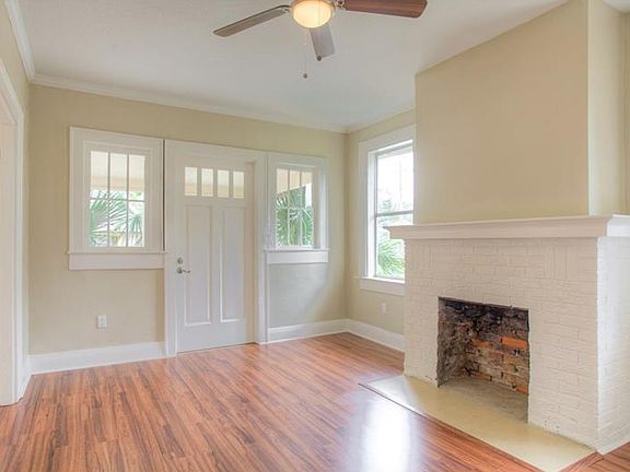 3rd image of 3810 N Darwin Ave