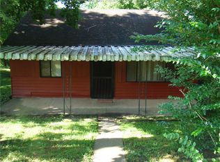 456 Black Track Rd, Poca, WV 25159