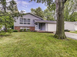 2620 Bennington Dr, Springfield, IL 62704