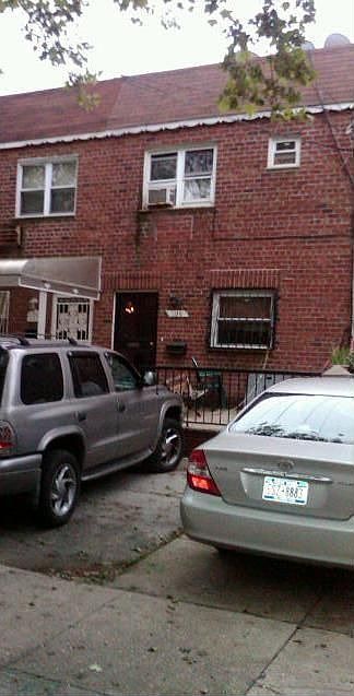 1st image of 1130 E 82nd St