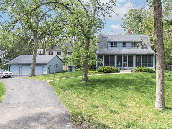 288 Pottawatomi DRIVE, Fontana, WI 53125