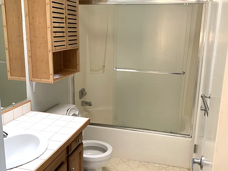 Upstairs Full Bath