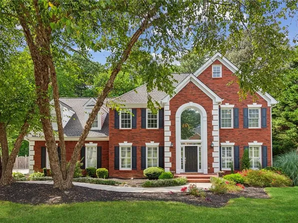 2270 Cobble Creek Ln, Grayson, GA 30017