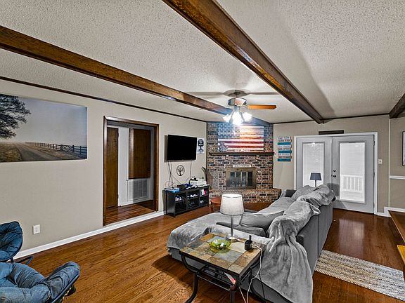 5th image of 704 Autumnbrook Cir