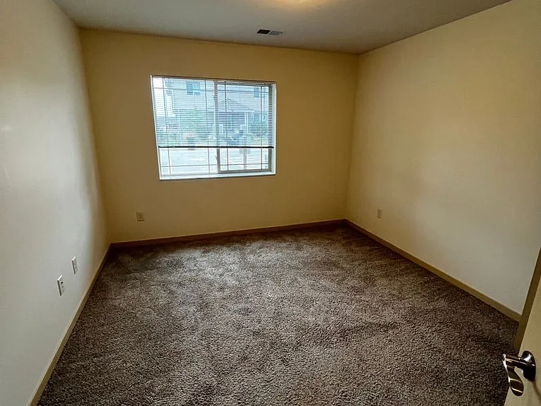 North Towne Apartments and Townhomes — Photo 36