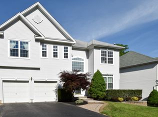 52 York Dr, Princeton, NJ 08540