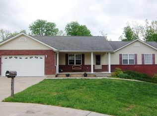 2127 Cricket Ct, Washington, MO 63090