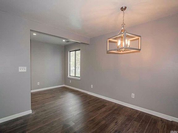 2nd image of 820 Woodland Ct
