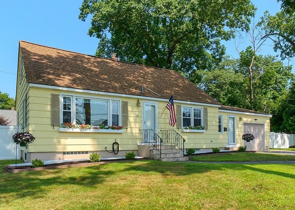 1st image of 34 Woodland St
