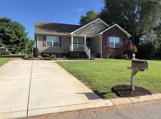201 Lacey Ct, Portland, TN 37148