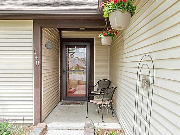 2nd image of 148 Briarwood Ct