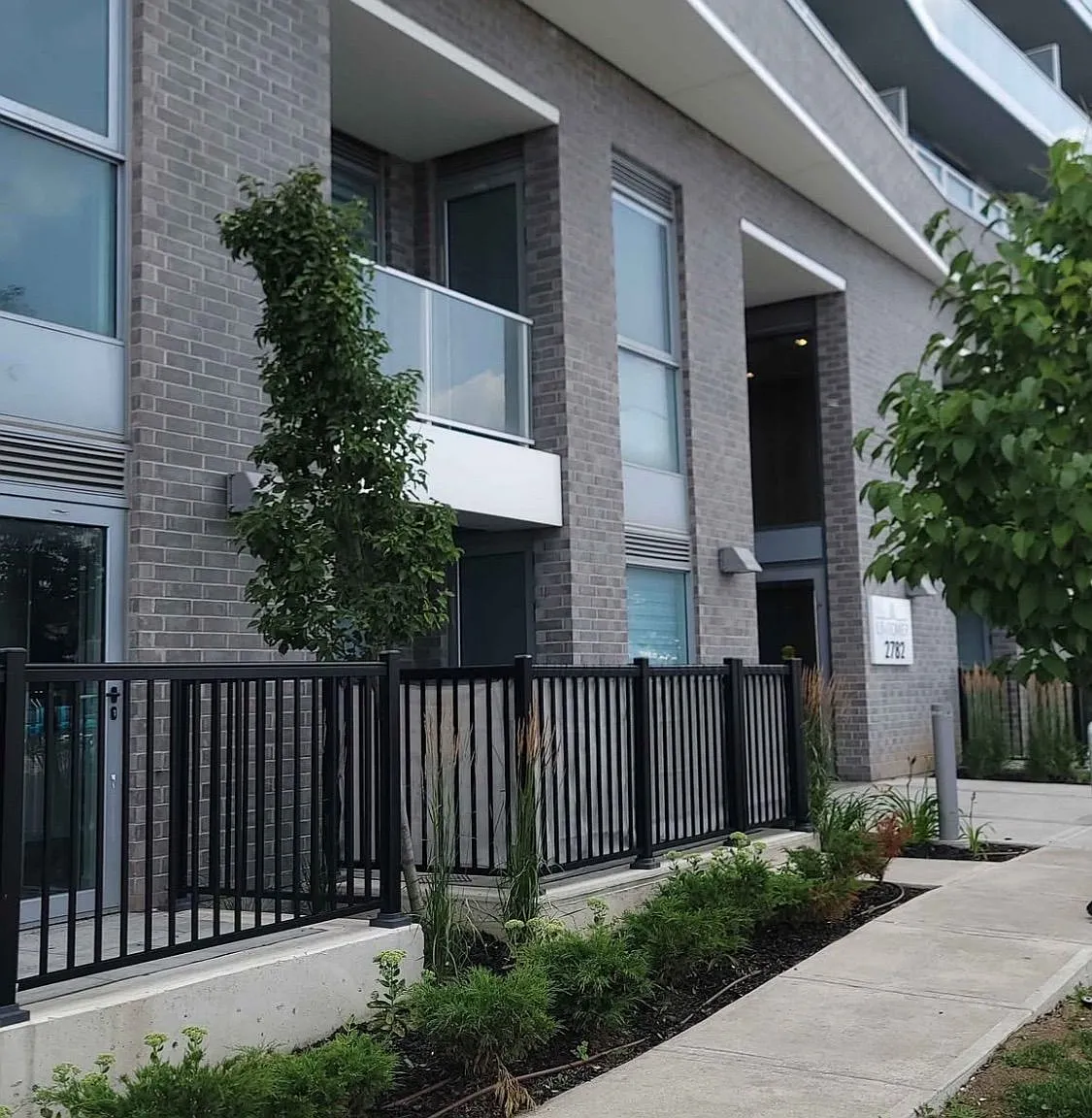 2 bed, $2,400 — Photo 3