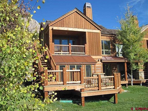 3rd image of 10 Garland Dr Unit 4