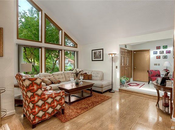 4th image of 16603 89th Ave E