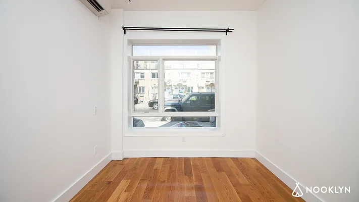 Rented by Nooklyn NYC LLC | media 8
