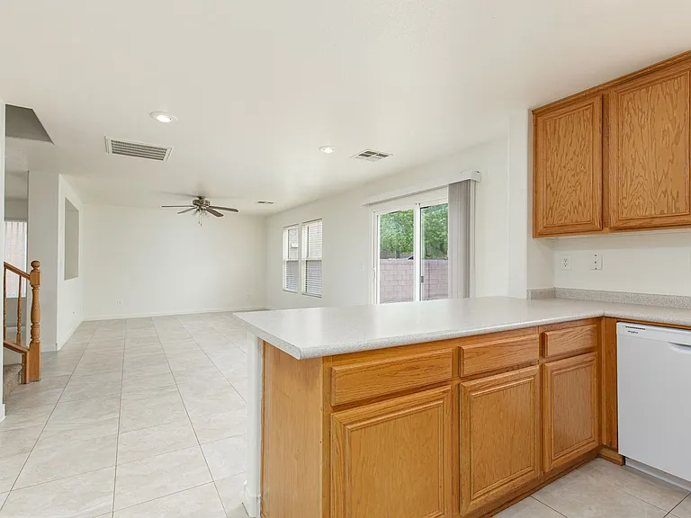275 Calvino Ave — Photo 13