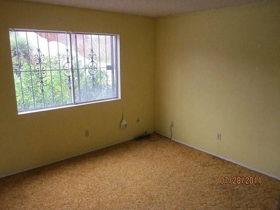 5th image of 2726 D Ave