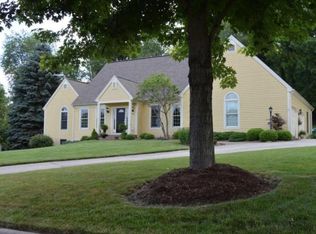 163 Glyn Tawel Dr, Granville, OH 43023