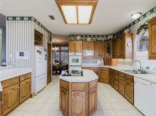 130 Blazek Rd, Ennis, TX 75119