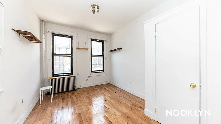 Rented by Nooklyn NYC LLC | media 4