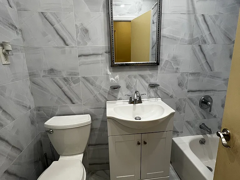 1984 Daly Ave #2 — Photo 9