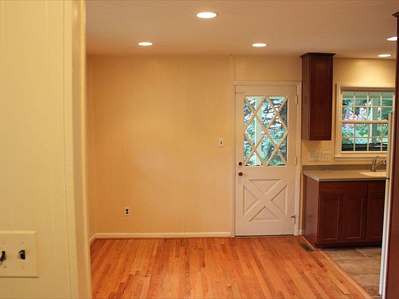2nd image of 4315 Braeburn Dr