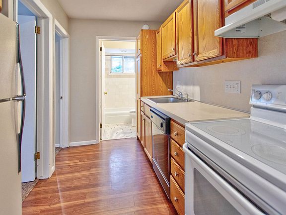 5th image of 739 Lincoln Ave APT 2