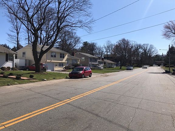 5th image of 161 Jennings Ave