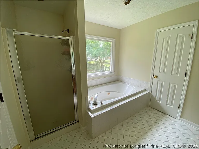 1175 Helmsley Dr — Photo 17