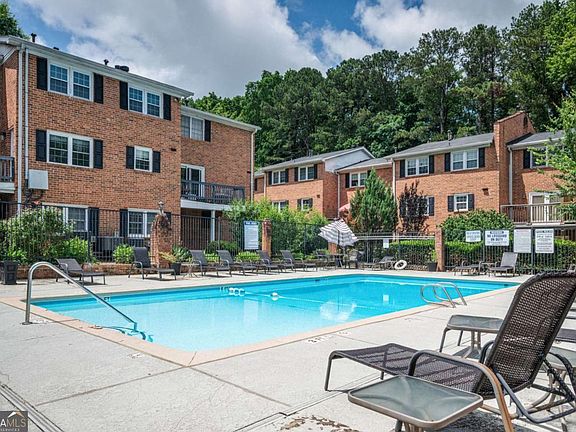 2nd image of 6520 Roswell Rd Unit 23