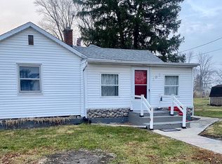 202 E Locust St, Tolono, IL