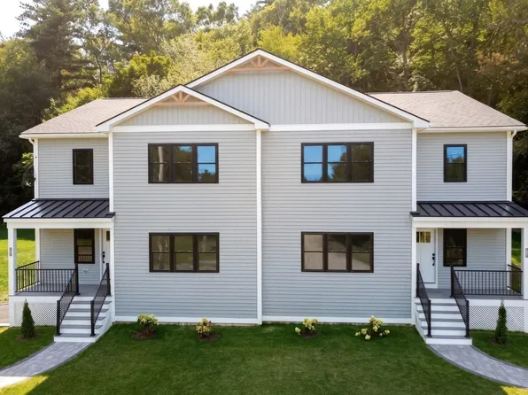 27A Rollins St, Groveland, MA 01834