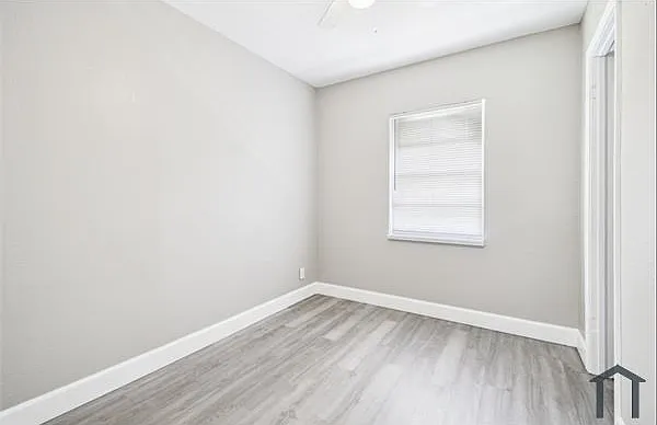 803 W Warren St — Photo 14