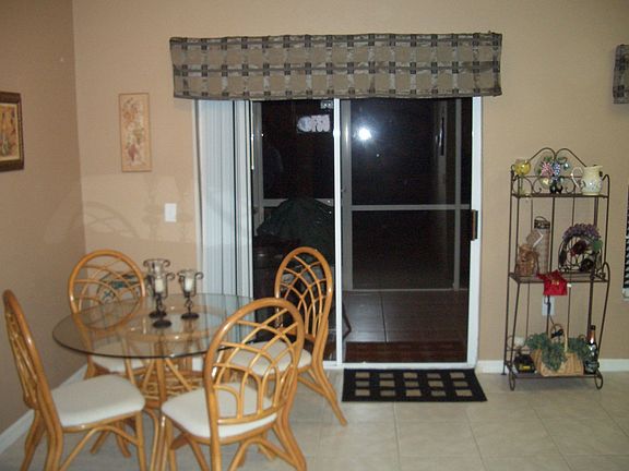 dining room/lanai