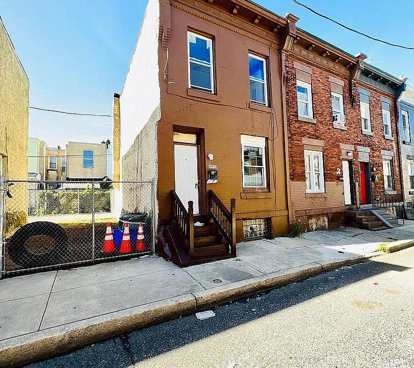 1st image of 2852 N Opal St