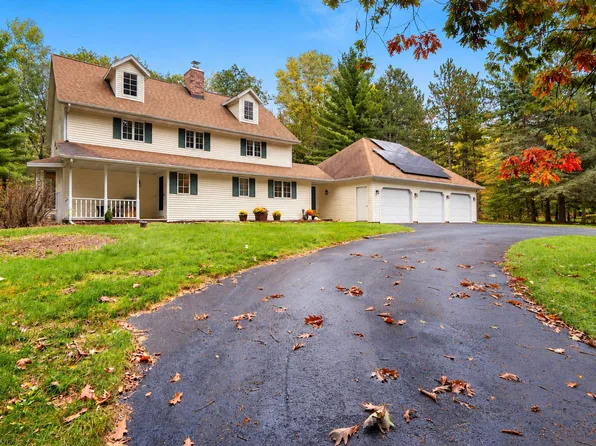 4527 Creek Valley Ln, Oneida, WI 54155