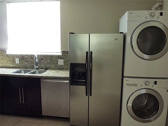 5th image of 231 188th St