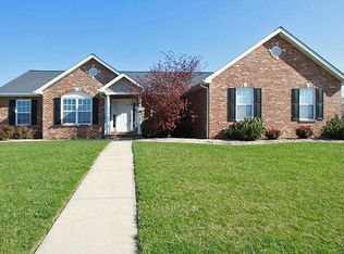 204 Adderly Ln, Millstadt, IL 62260