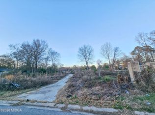 2611 Village Green Ln, Macon, GA 31206