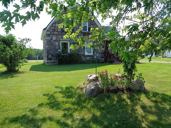 3rd image of 8083 Cathro Rd