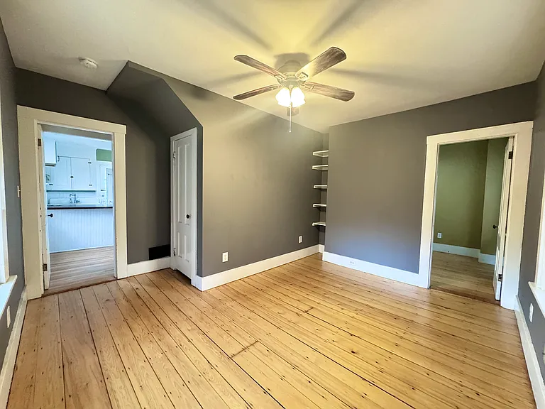 47 1/2 Jamaica St #2B — Photo 8