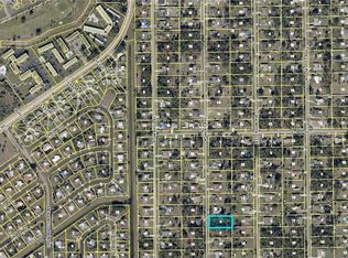208 Robert Ave, Lehigh Acres, FL 33936