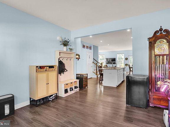5th image of 1401 Berry Dr