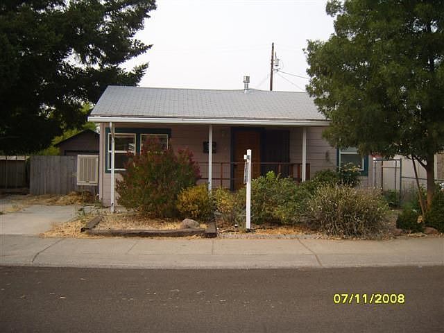 2nd image of 821 Bandy Way