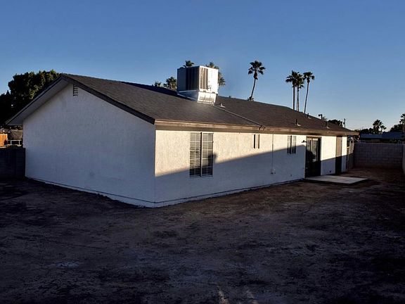 3rd image of 402 S 44th Way