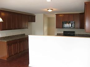 4th image of 1111 Rachels Way