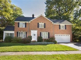20515 Beaconsfield Blvd, Rocky River, OH 44116