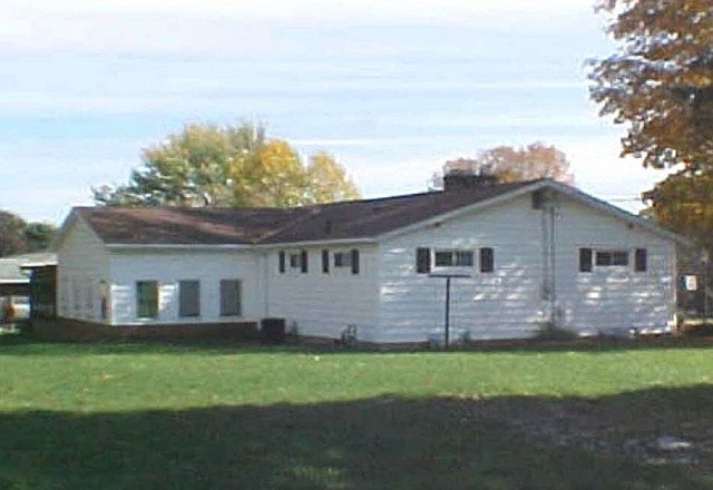 1st image of 1325 Center Dr