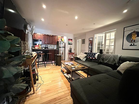 2nd image of 171 Mulberry St #5C